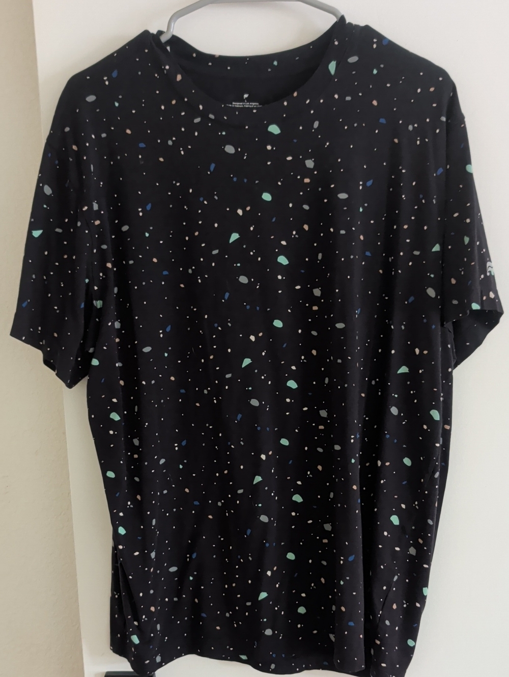 Fabletics Mens Black Speckled Crewneck T-Shirt with Mint and Blue Spots